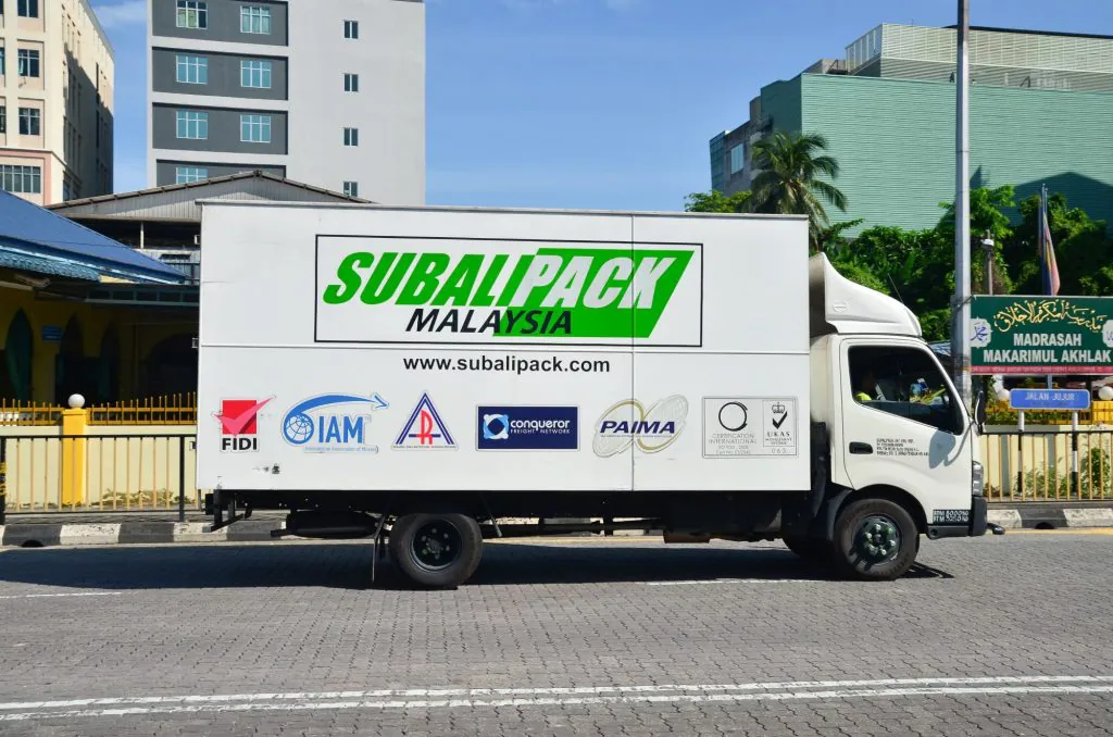 Freight Forwarding (MTO) 3 3 Tonne Lorry On Road 5